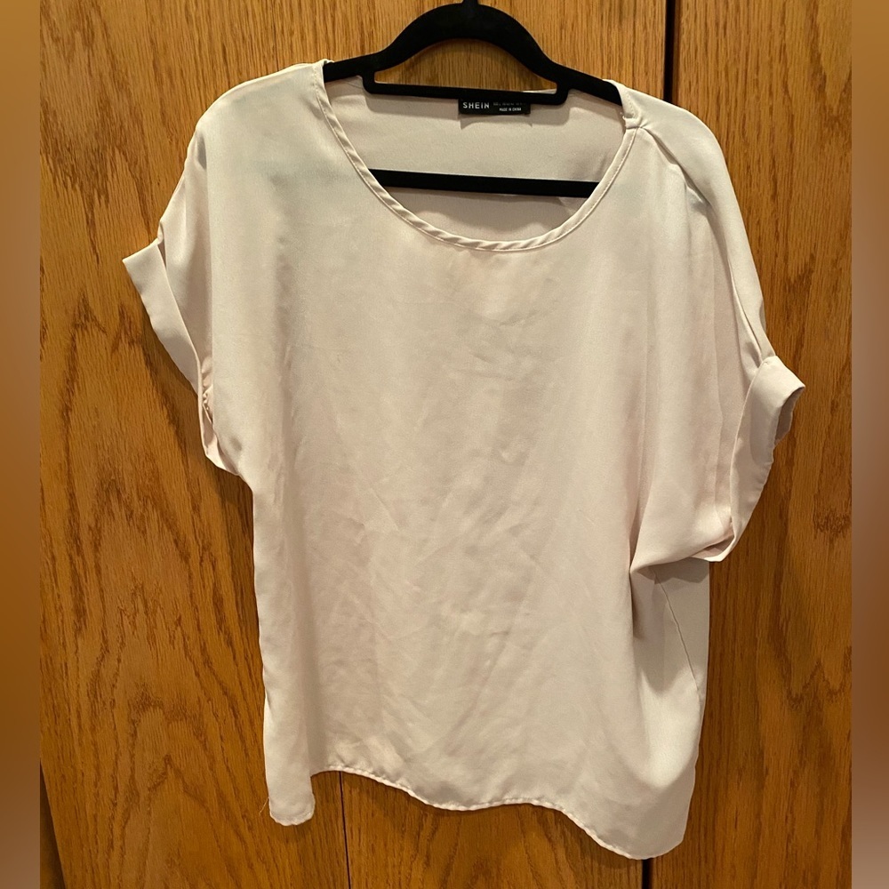 𝅺NWOT Cream top from shein size large
